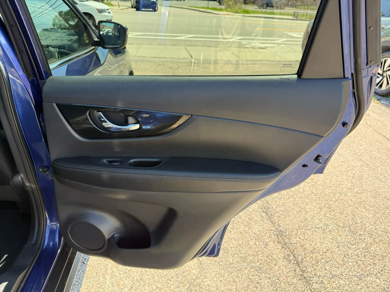 Used 2020 Nissan Rogue SL AWD/4WD image 11