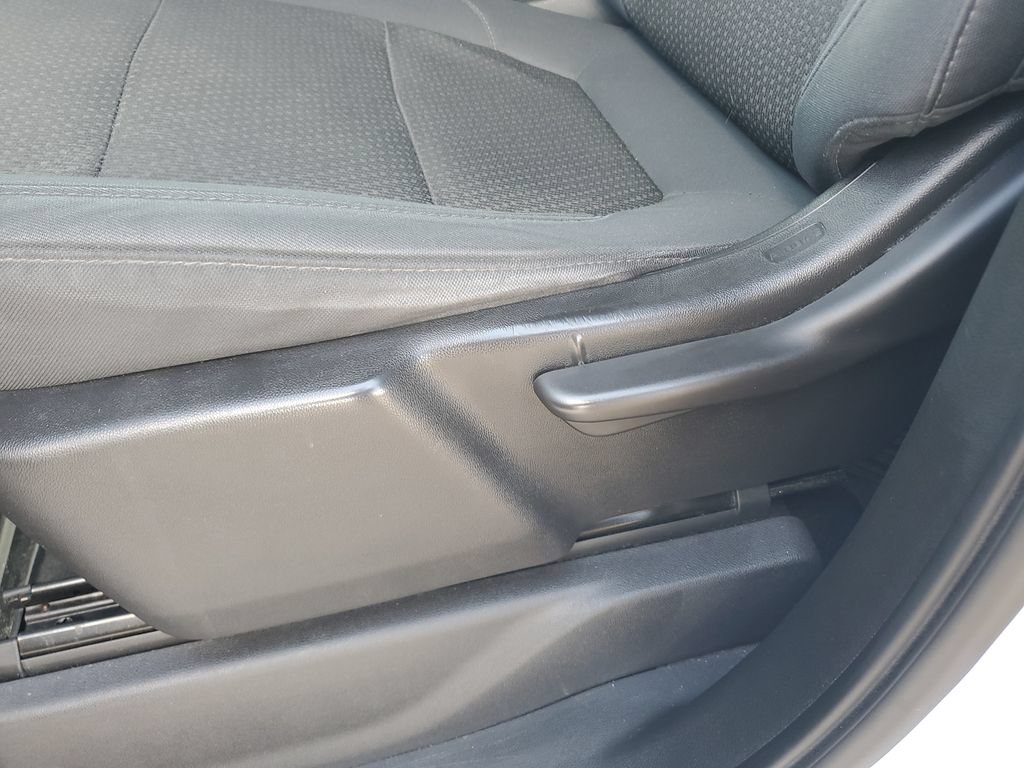 Used 2019 Chevrolet Silverado 1500 Custom w/ Trailering Package AWD/4WD image 16
