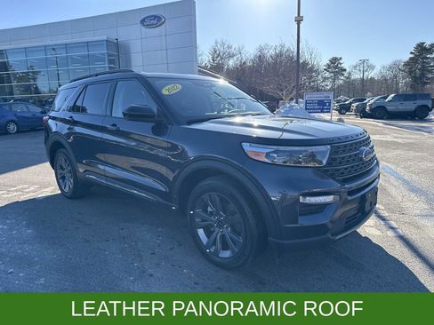 Certified 2022 Ford Explorer XLT w/ Equipment Group 202A image 11