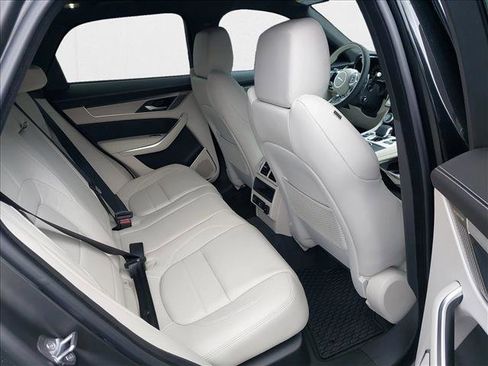 New 2026 Jaguar F-PACE R-Dynamic S image 8