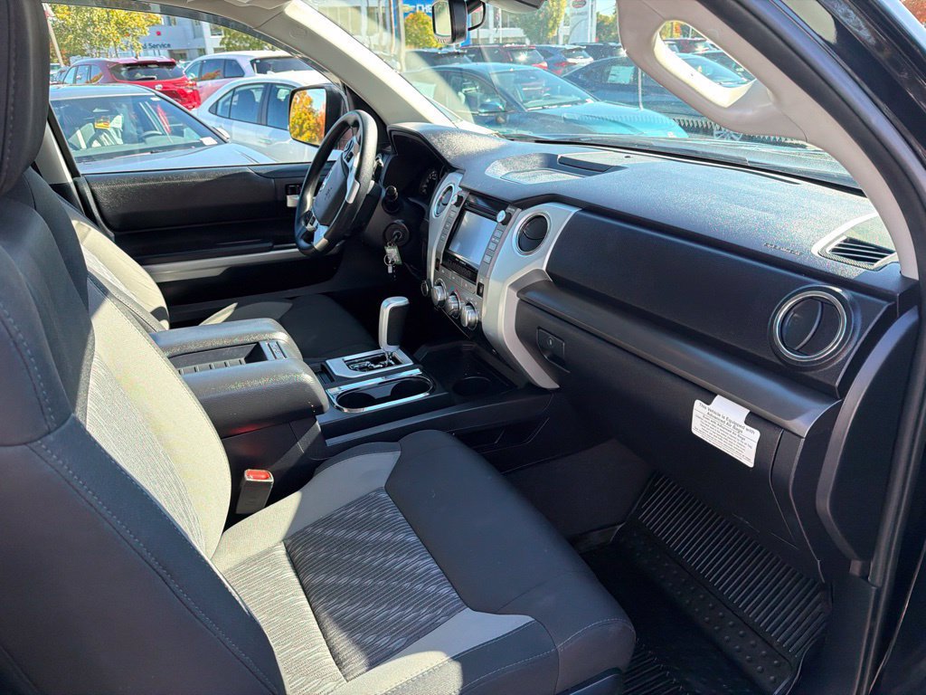 Used 2018 Toyota Tundra SR5 w/ TRD Off Road Package AWD/4WD image 10