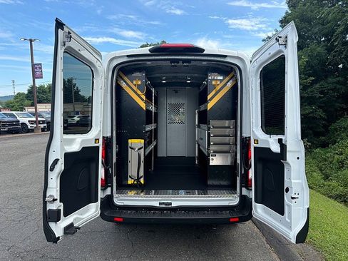 Used 2024 Ford Transit 250 148 Medium Roof w/ Exterior Upgrade Package image 10