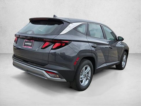 New 2026 Hyundai Tucson SE FWD image 2