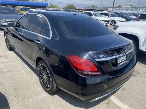 Used 2019 Mercedes-Benz C 300 Sedan w/ Premium Package image 6