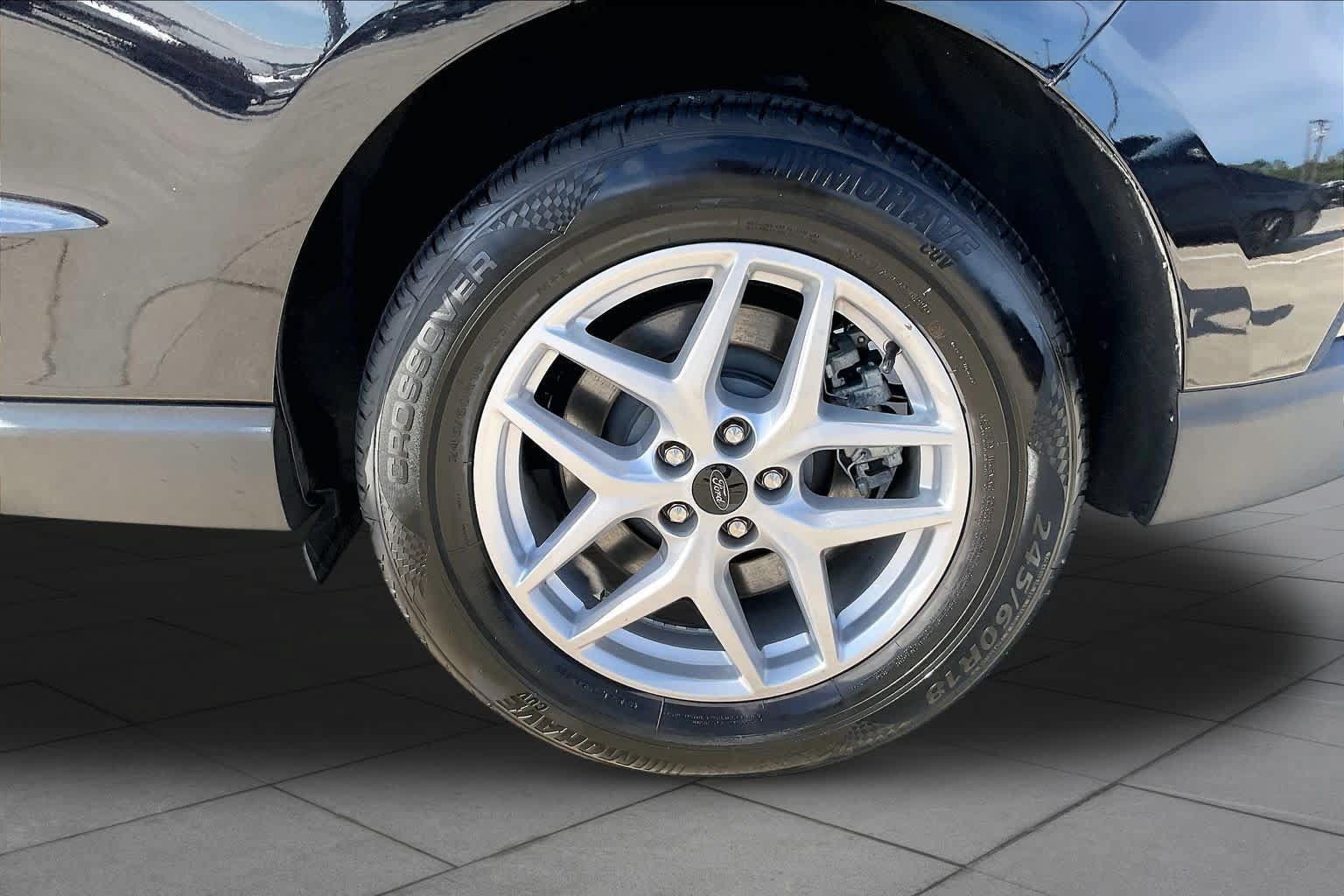 Used 2023 Ford Edge SEL AWD/4WD image 11