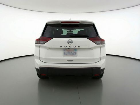 Used 2025 Nissan Rogue SV FWD image 7