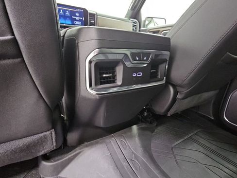 Used 2025 Chevrolet Silverado 1500 High Country AWD/4WD image 35