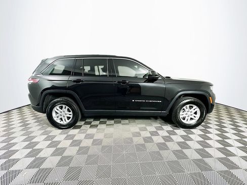 Certified 2024 Jeep Grand Cherokee Laredo w/ Luxury Tech Group I AWD/4WD image 14