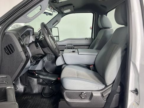 Used 2016 Ford F250 XL w/ Power Equipment Group AWD/4WD image 18