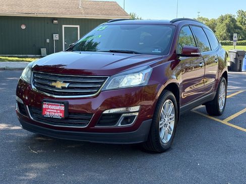 Used 2015 Chevrolet Traverse LT w/ Style and Technology Package image 1