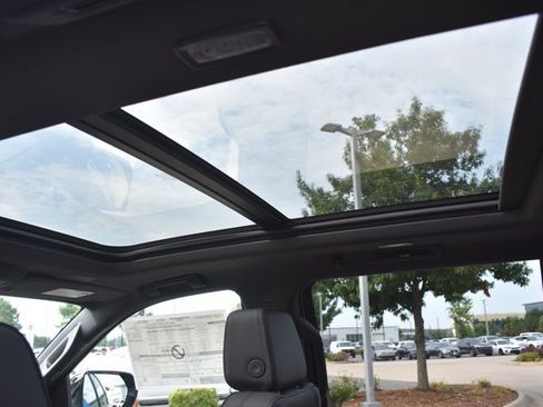 New 2026 Chevrolet Suburban High Country AWD/4WD image 20