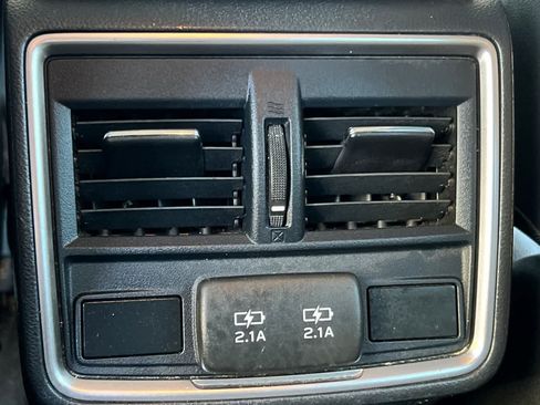 Used 2020 Subaru Forester Limited AWD/4WD image 14
