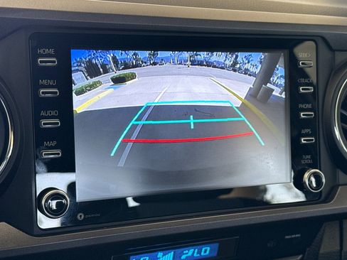 Used 2023 Toyota Tacoma TRD Off-Road w/ Black Out Package (TMS) image 17