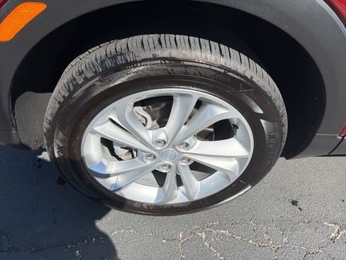 Certified 2023 Buick Encore GX Preferred w/ Cold Weather Comfort Package AWD/4WD image 10