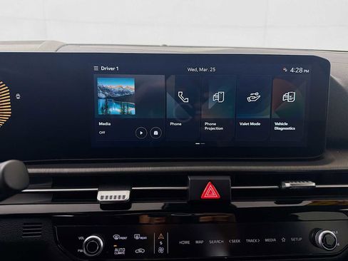 Used 2026 Kia Sportage X-Line w/ X-Line Premium Package image 12