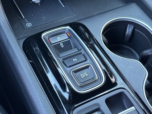 Used 2025 Honda Pilot Black Edition image 31