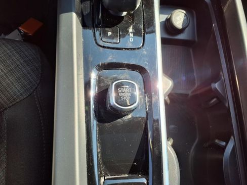 Certified 2023 Volvo XC60 B5 Core image 25