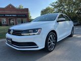 Used 2017 Volkswagen Jetta SE image 2