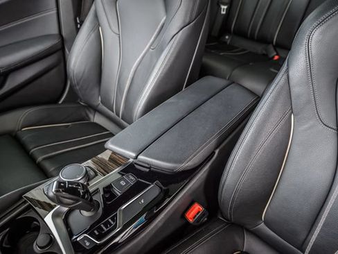 Used 2019 BMW 530i w/ Convenience Package RWD image 35