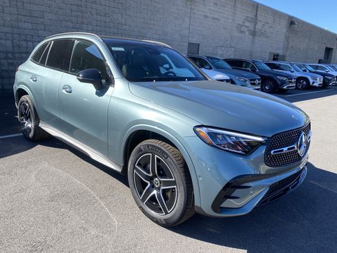 Used 2026 Mercedes-Benz GLC 300 4MATIC image 2