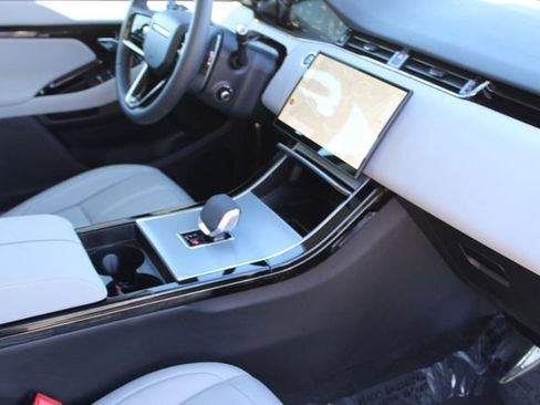 Used 2025 Land Rover Range Rover Evoque S image 25