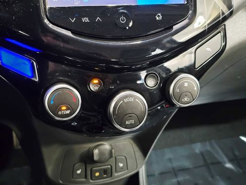 Used 2015 Chevrolet Spark LT image 14