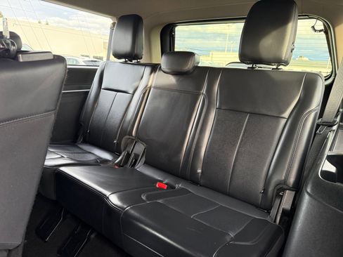 Certified 2024 Ford Expedition Max XLT image 21