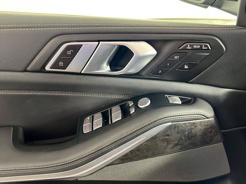 Certified 2024 BMW X7 xDrive40i w/ Premium Package AWD/4WD image 16