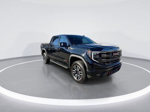 Used 2024 GMC Sierra 1500 AT4 w/ AT4 Premium Package AWD/4WD image 2