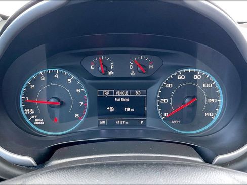 Used 2022 Chevrolet Malibu LT FWD image 12