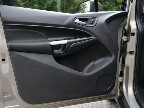 Used 2016 Ford Transit Connect XLT image 37