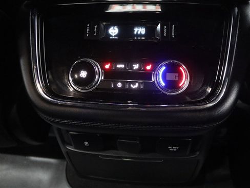 Used 2020 Lincoln Navigator Reserve w/ Luxury Package image 19