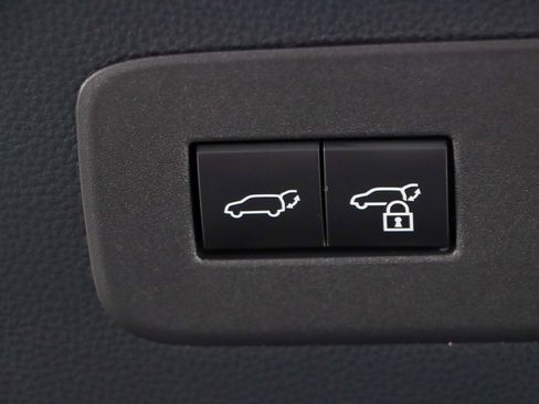 Used 2026 Lexus GX 550 w/ Accessory Package (2T) AWD/4WD image 35