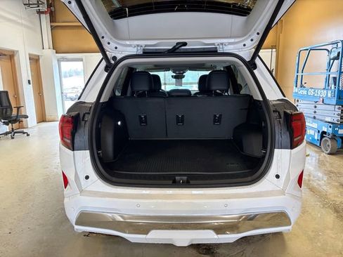 New 2026 GMC Terrain Denali w/ LPO, Floor Liner Package AWD/4WD image 18