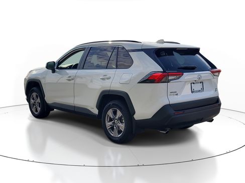 Certified 2025 Toyota RAV4 XLE w/ Convenience Package AWD/4WD image 5