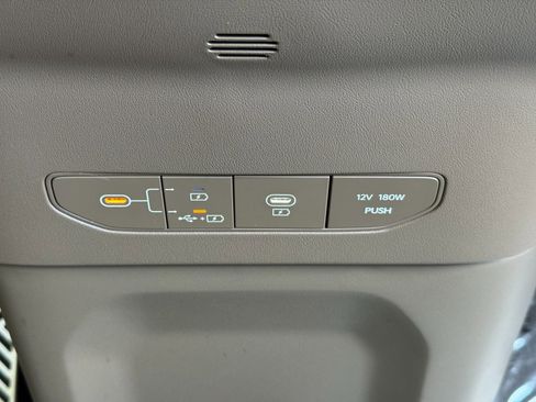 Used 2025 Kia EV9 GT-Line AWD/4WD image 30