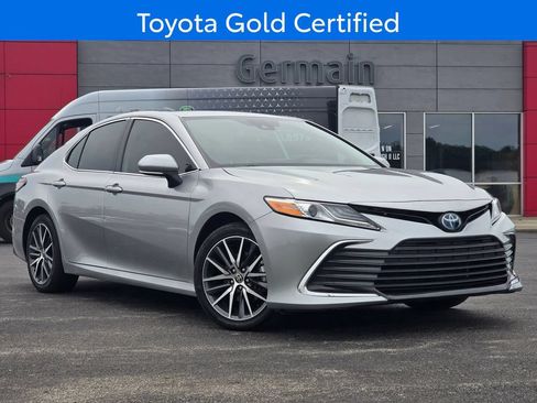 Certified 2023 Toyota Camry XLE FWD image 2