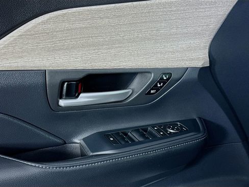 Used 2025 Toyota Grand Highlander Limited image 23