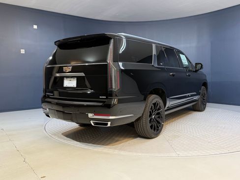 New 2025 Cadillac Escalade ESV Premium Luxury w/ Touring Package image 8