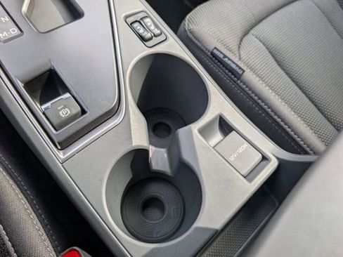 Used 2024 Subaru Crosstrek 2.0i Premium image 20