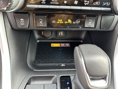 Used 2023 Toyota RAV4 XSE image 58