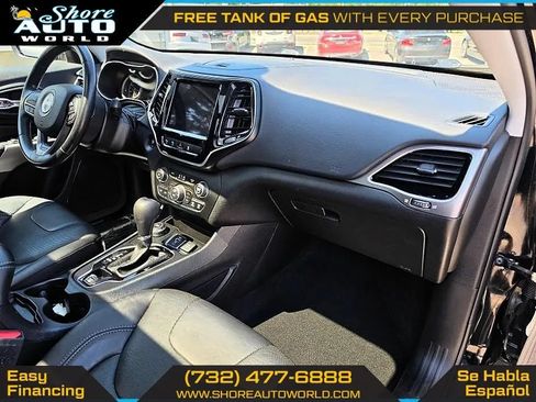 Used 2021 Jeep Cherokee Limited AWD/4WD image 28