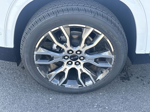 New 2026 GMC Acadia Denali Ultimate AWD/4WD image 14