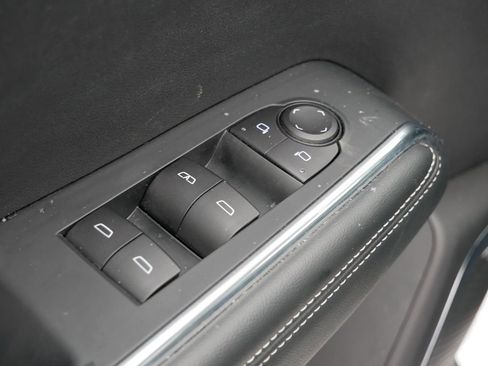 Used 2025 GMC Acadia Elevation w/ Elevation Premium Package image 16