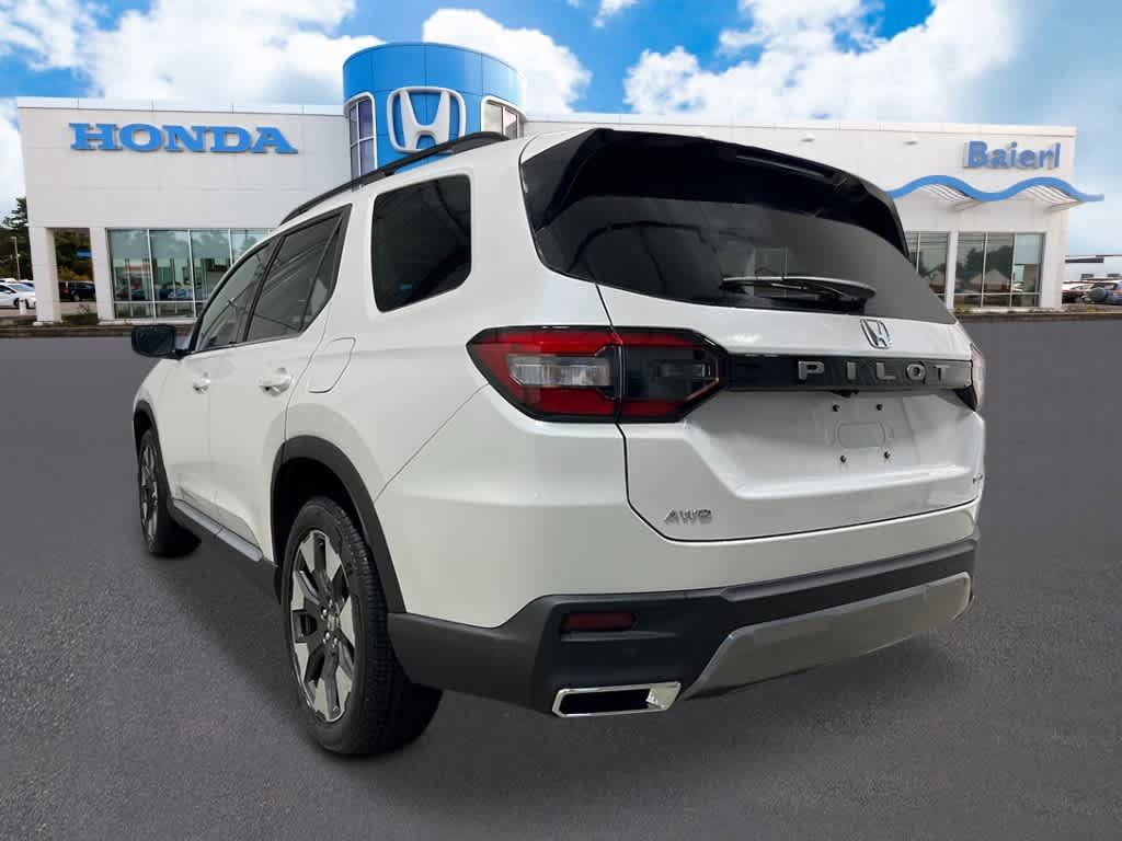 New 2026 Honda Pilot Touring image 3