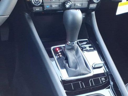 New 2026 Jeep Compass Latitude image 10