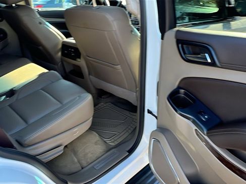 Used 2017 Chevrolet Tahoe LT w/ LT Signature Package image 20