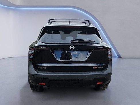 New 2025 Nissan Kicks SR w/ Illumination Package image 4