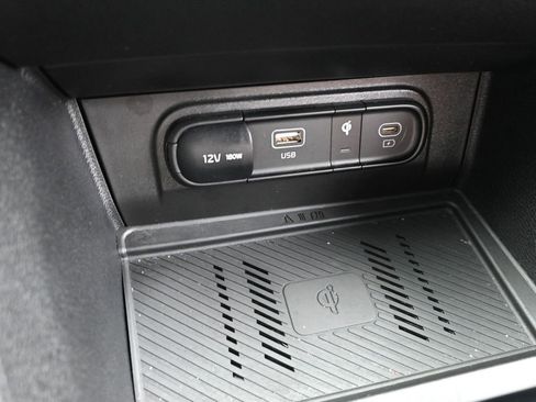 Used 2024 Kia Sportage SX image 16