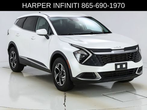 Used 2023 Kia Sportage LX AWD/4WD image 16